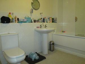 Family Bathroom- click for photo gallery